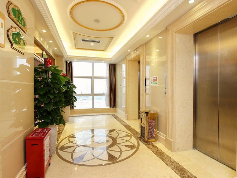 Vienna Classic Hotel Shenzhen Bantian Wuhe Avenue Экстерьер фото