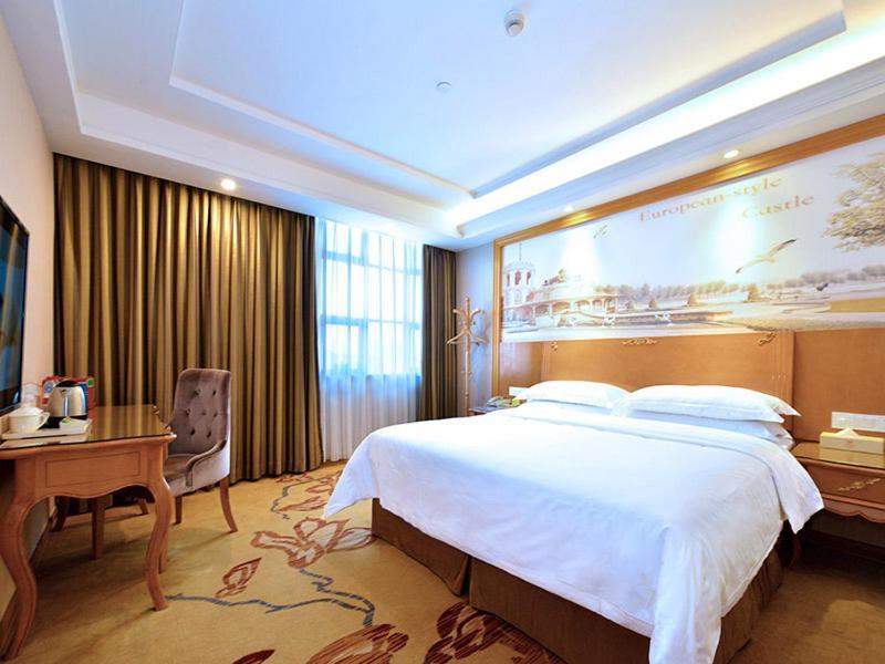 Vienna Classic Hotel Shenzhen Bantian Wuhe Avenue Экстерьер фото