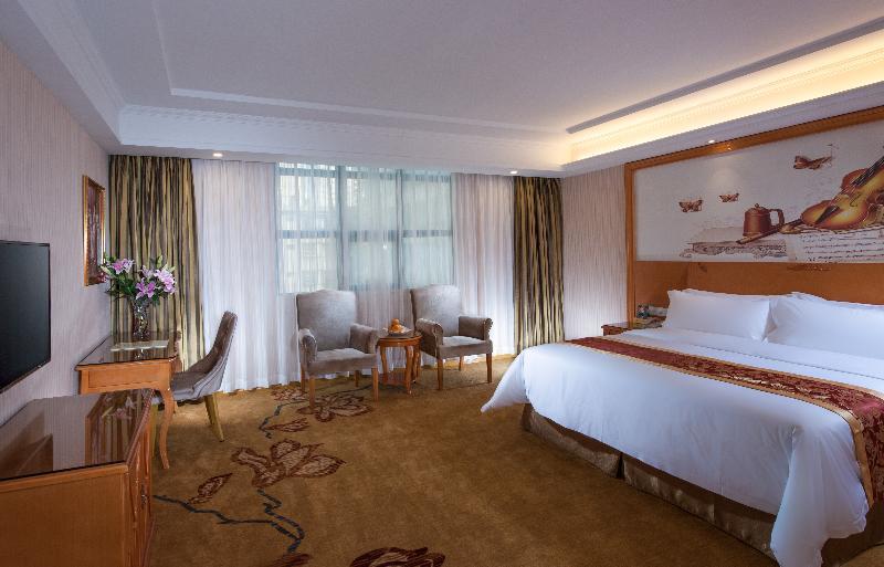 Vienna Classic Hotel Shenzhen Bantian Wuhe Avenue Экстерьер фото